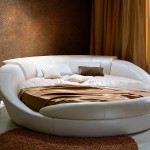 Круглая кровать – нестандартная мебель в интерьере