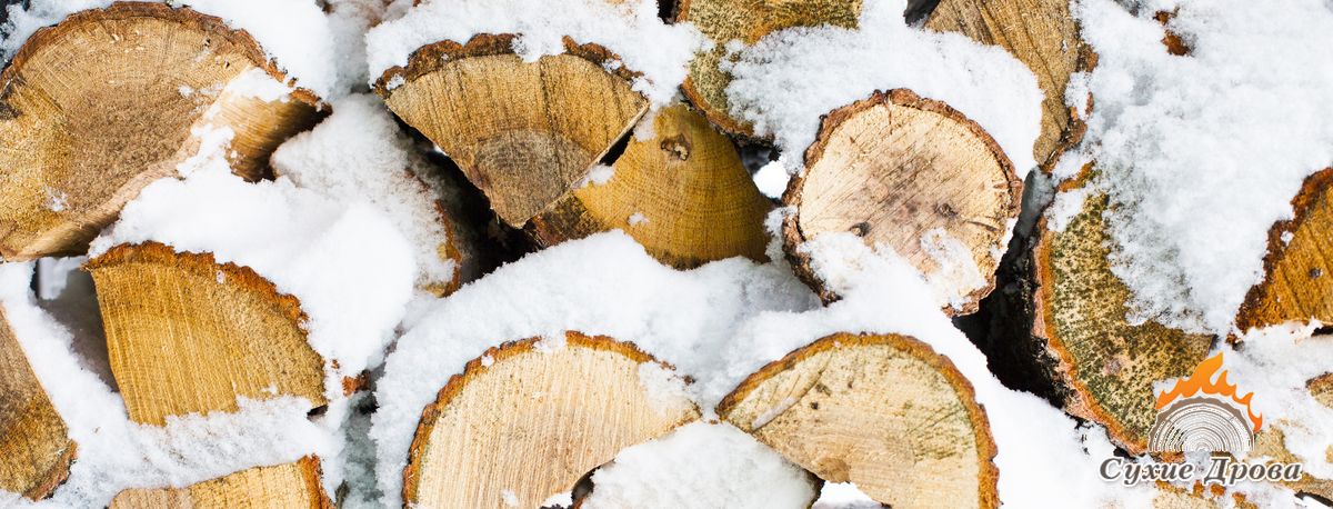 Хранение дров зимой