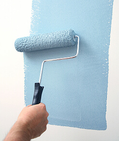 how to paint a pool, image by istockphoto