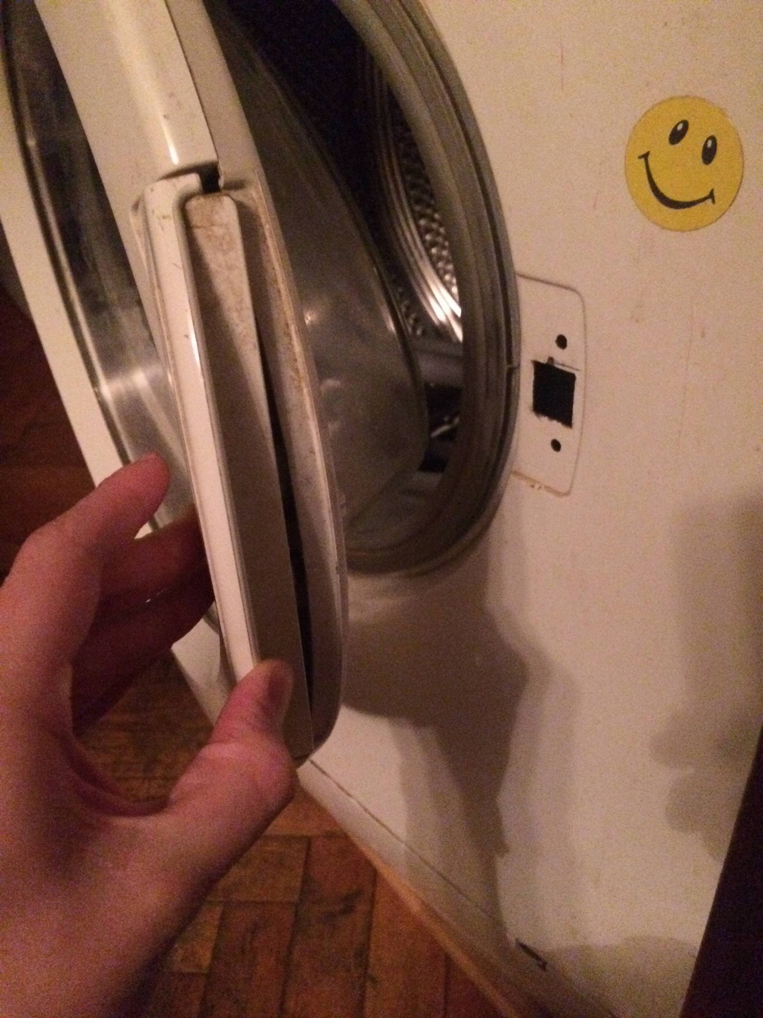Как открыть дверь стиральной машины индезит