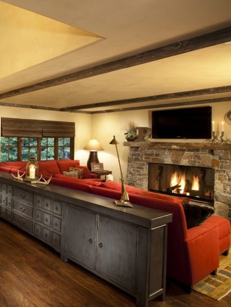 Cozy living room, with plaster walls from American Clay. 