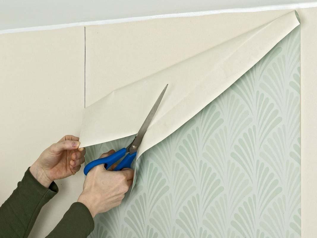Как снять краску со стены быстро для поклейки обоев