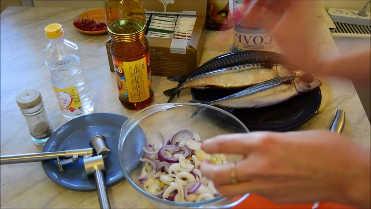 Скумбрия в микроволновке рецепты быстро и вкусно. Скумбрия в маринаде. Маринад для скумбрии в электрошашлычнице. Маринад рыбы скумбрии для приготовления в электрошашлычнице. Приготовить маринад для рыбы скумбрии.