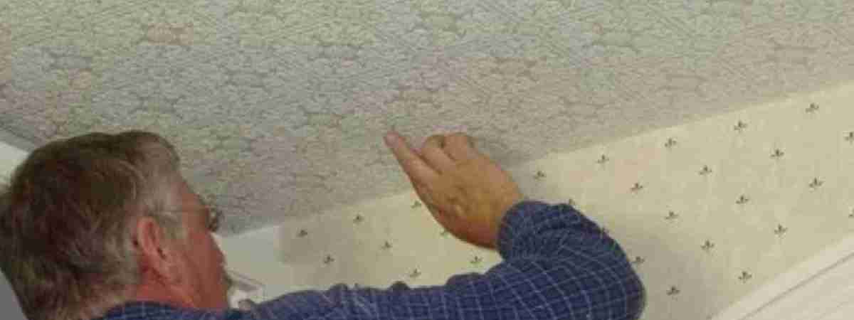 Как клеить обои под натяжной потолок с пластиковой вставкой