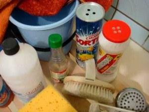 Средства для чистки раковины дома