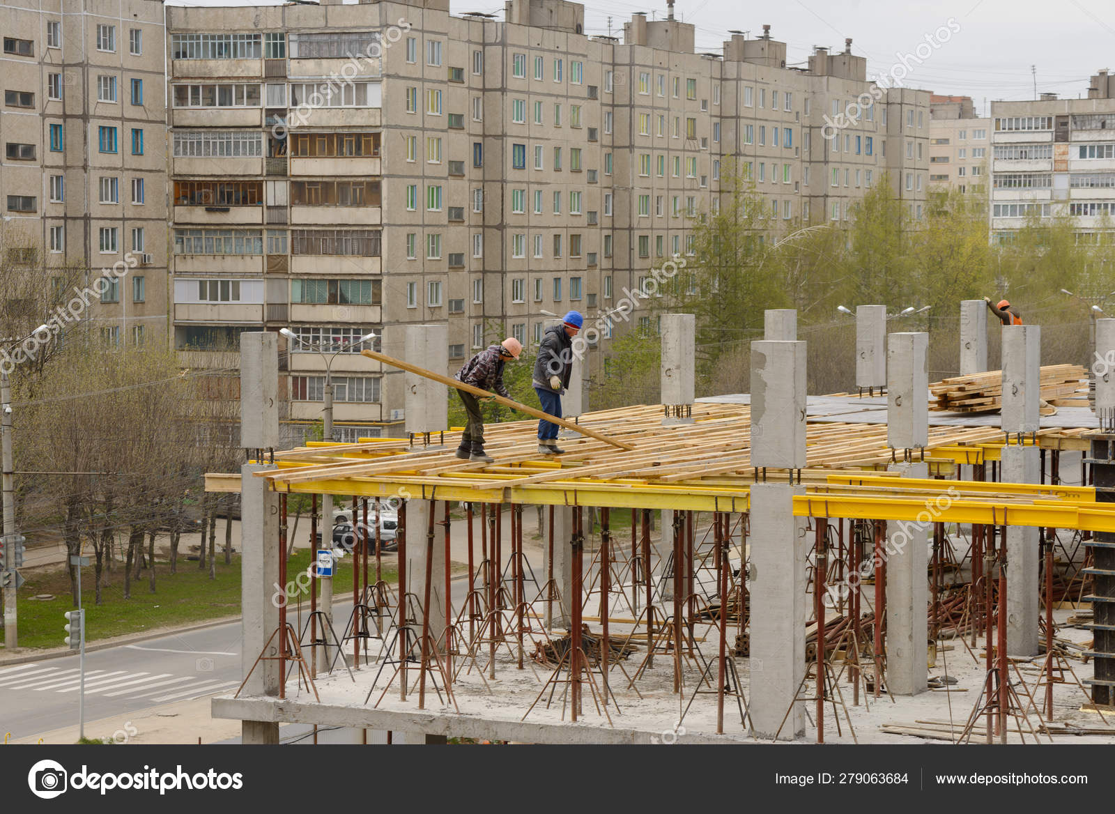 Этапы строительства монолитного многоэтажного дома